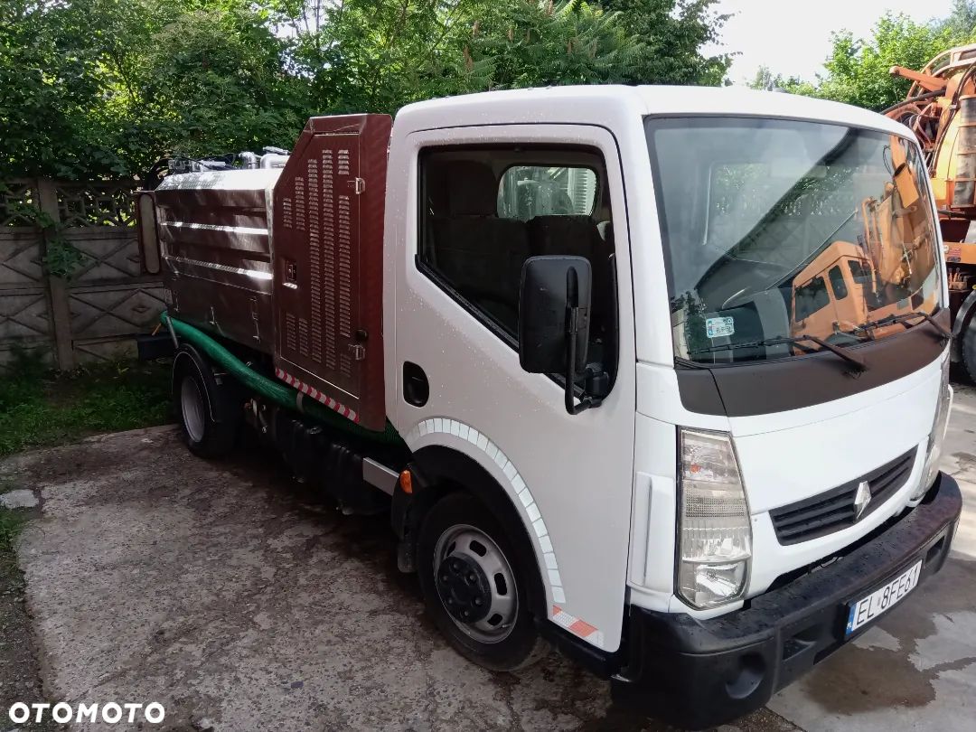 Renault MAXITY - 1