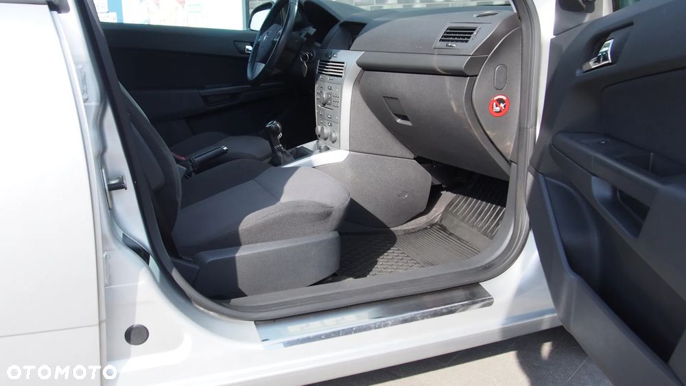 Opel Astra 1.6 Enjoy - 36