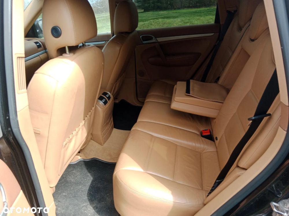 Porsche Cayenne Tiptronic S - 14