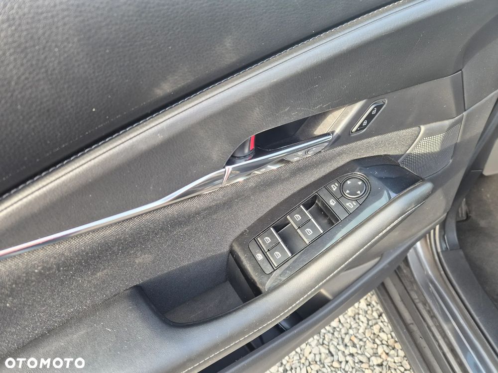 Mazda CX-30 e-SKYACTIVE G 122 EXCLUSIVE-LINE - 10