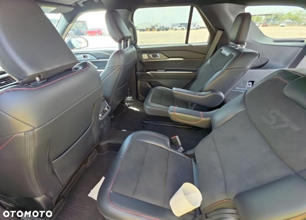 Ford Explorer - 17