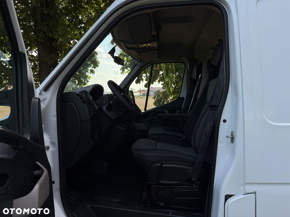 Renault Master - 18