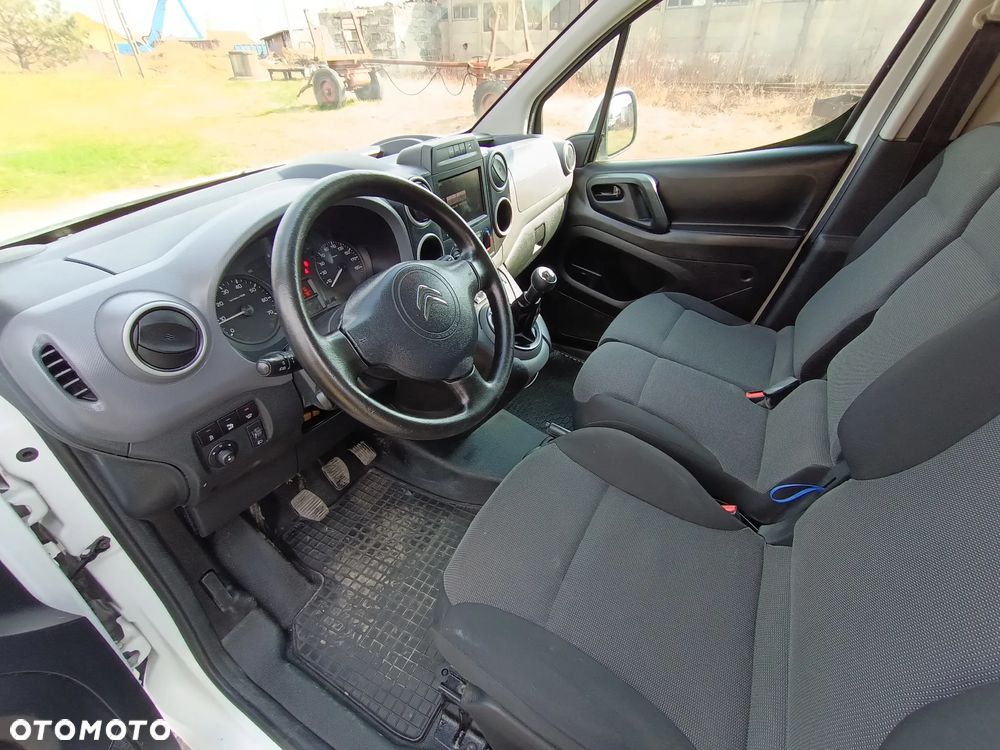 Citroën Berlingo 1.6 diesel Blue HDI 99kM, manual, 2016 rok EURO 6! STAN BARDZO DOBRY, PRZEBIEG GWARANTOWANY! - 29