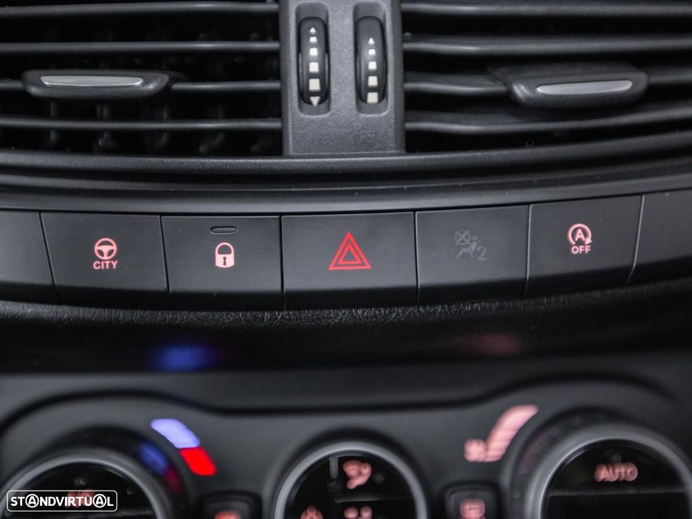 Fiat Tipo Station Wagon 1.3 M-Jet Lounge - 16