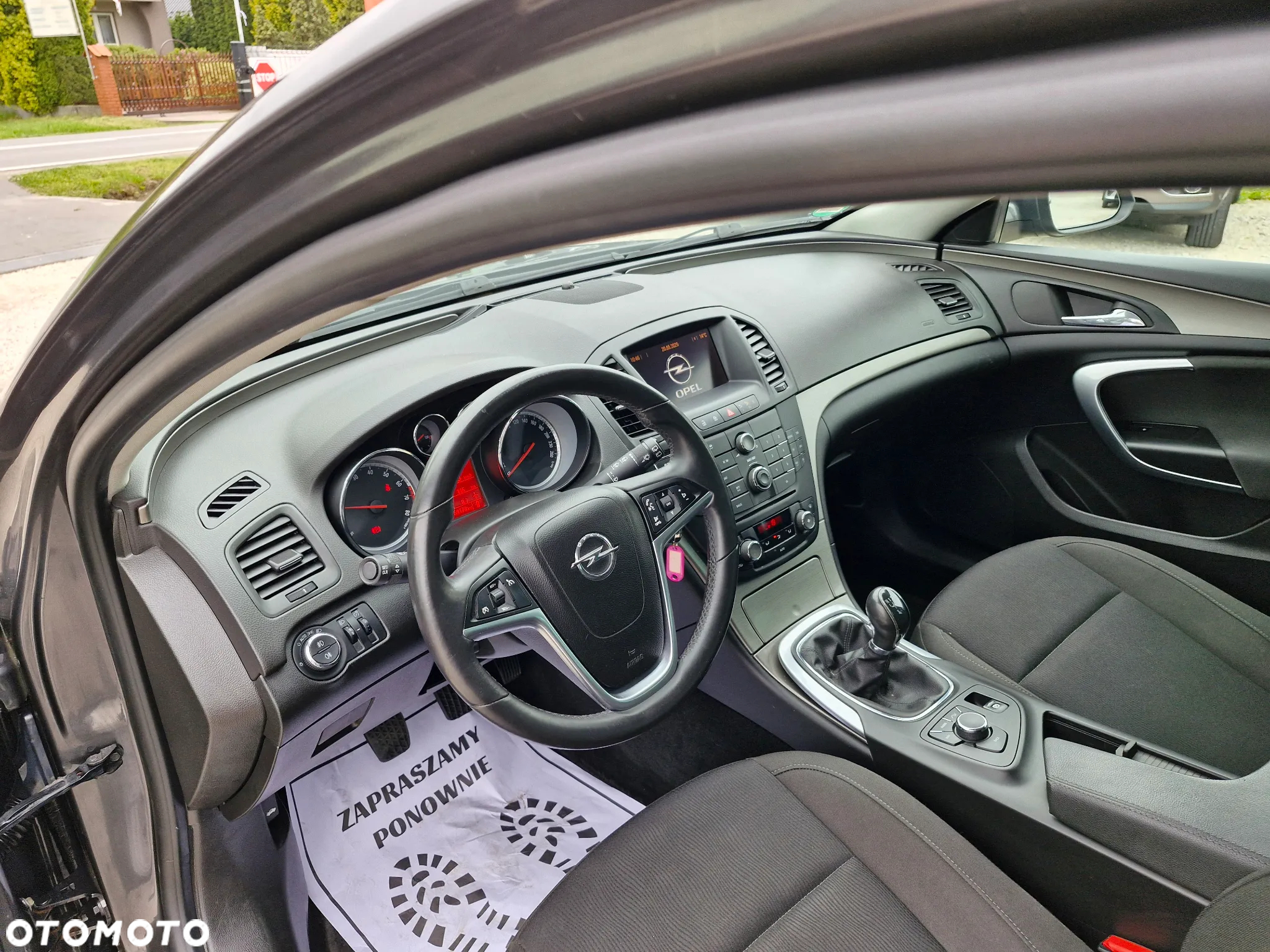 Opel Insignia - 15