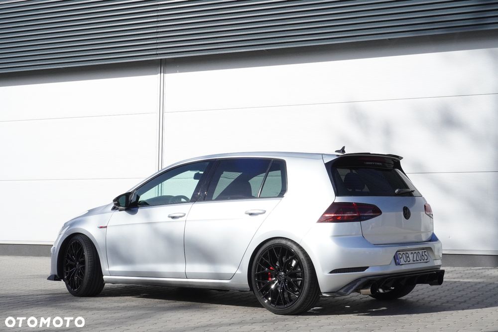 Volkswagen Golf - 3