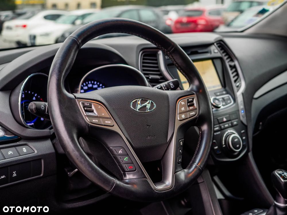 Hyundai Santa Fe - 25