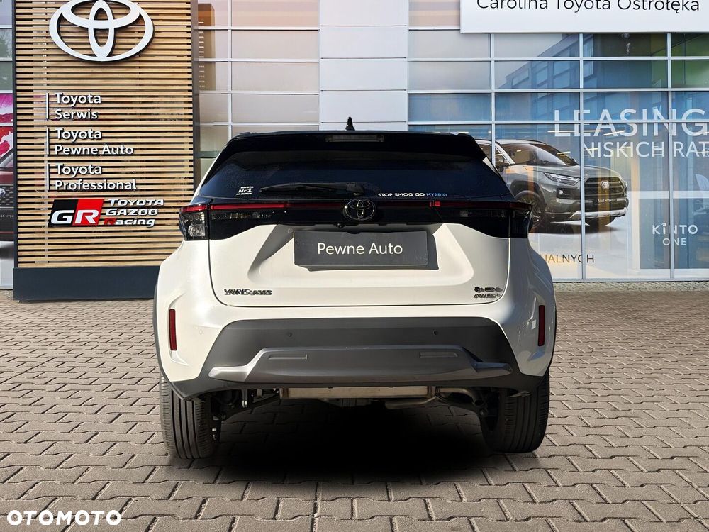Toyota Yaris Cross Hybrid 1.5 Executive AWD - 4