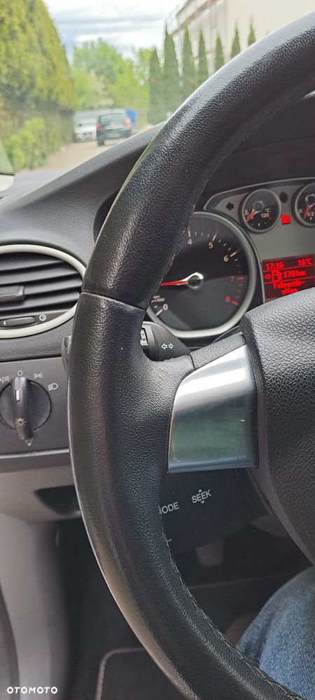 Ford Focus 1.8 White Magic - 31