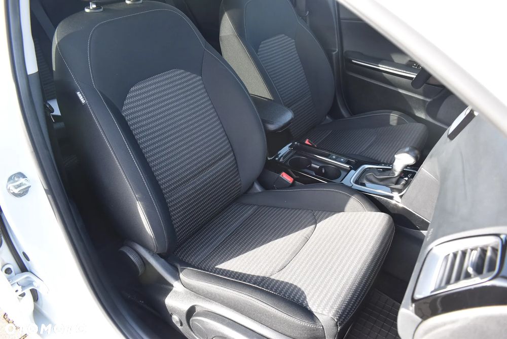 Kia Ceed 1.6 GDI PHEV L DCT - 19