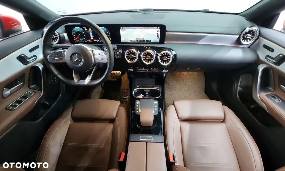 Mercedes-Benz CLA 250 4-Matic Progressive 7G-DCT - 11