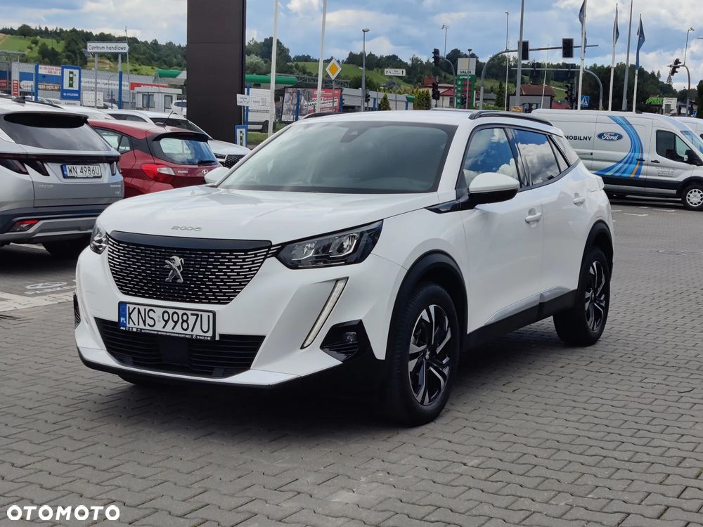 Peugeot 2008 1.5 BlueHDi Allure S&S EAT8 - 4