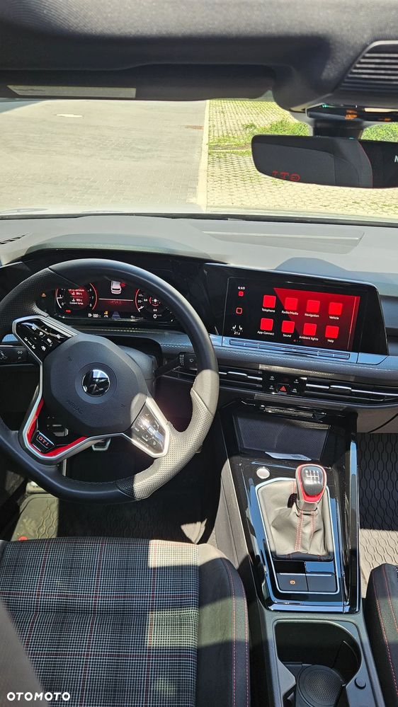 Volkswagen Golf - 13