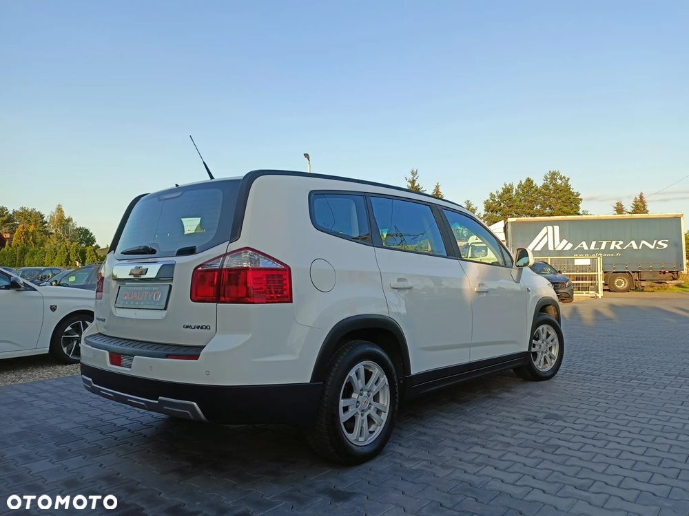 Chevrolet Orlando - 11