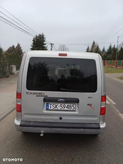Ford Tourneo Connect - 4