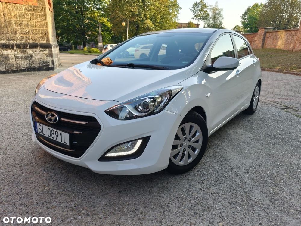 Hyundai i30 blue 1.4 Style - 19