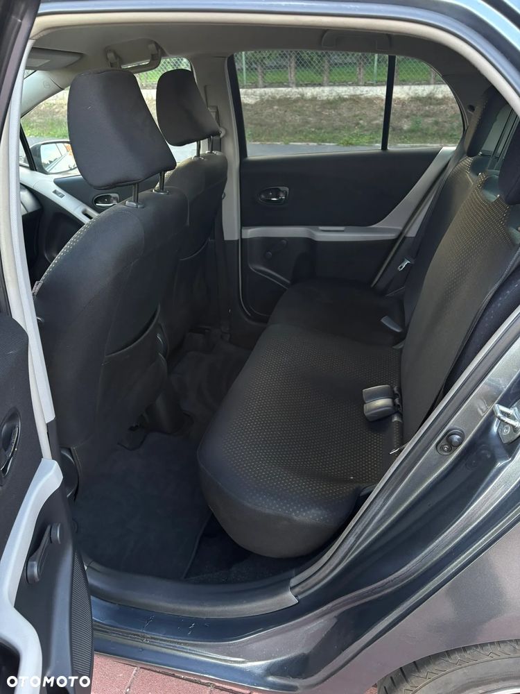 Toyota Yaris 1.33 VVT-i Sol - 17