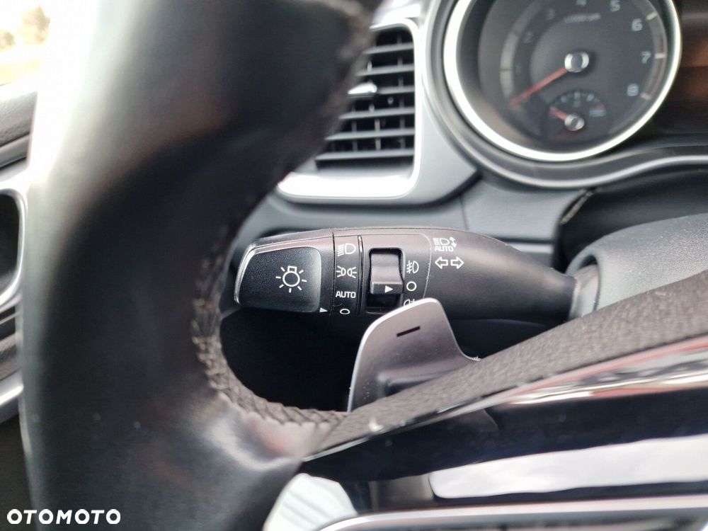 Kia XCeed 1.5 T-GDI M DCT - 26