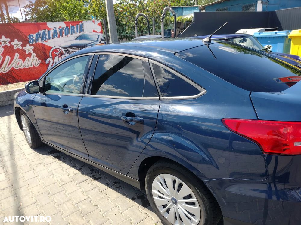 Ford Focus 1.0 EcoBoost Trend Edition - 19