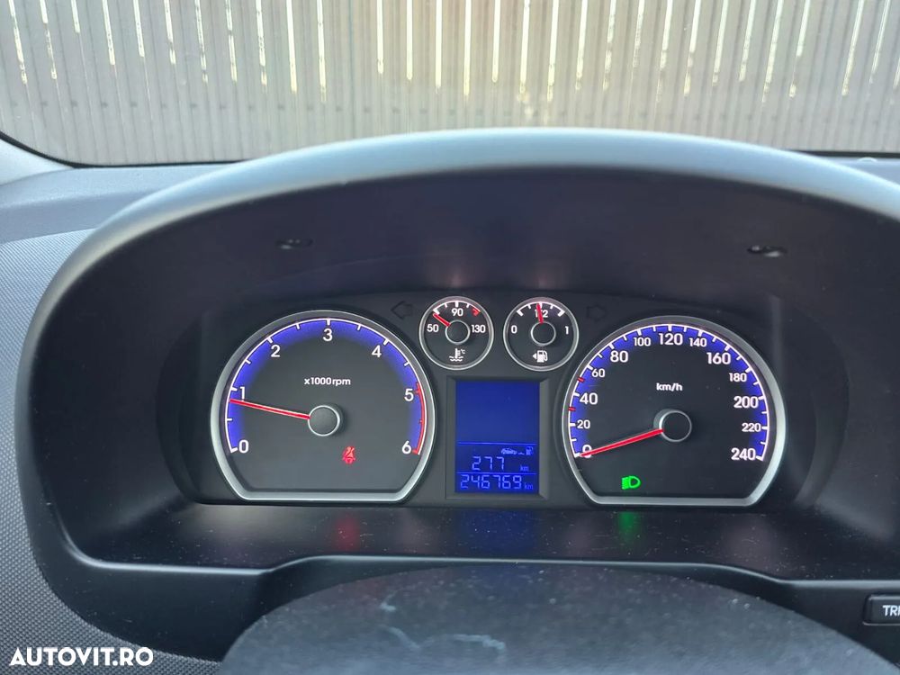 Hyundai i30 1.6 CRDI blue Classic - 7