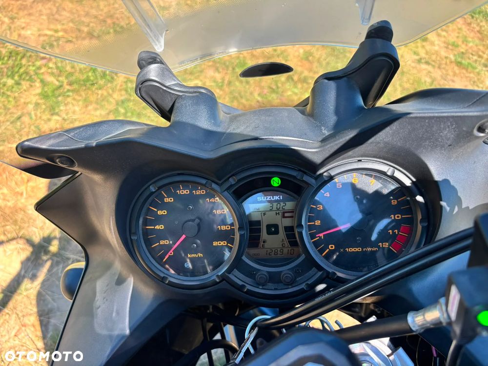 Suzuki V-STROM - 6