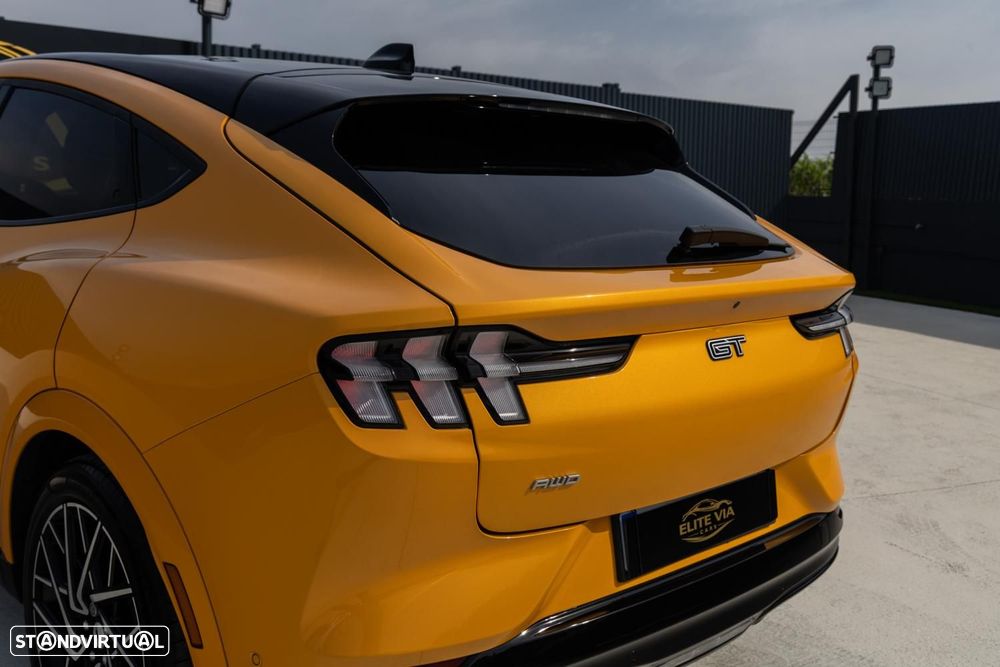 Ford Mustang Mach-E GT AWD - 20