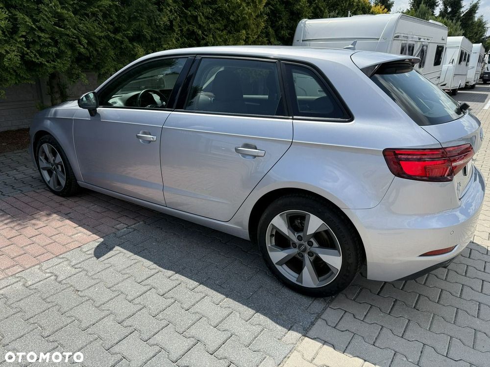 Audi A3 Sportback - 4