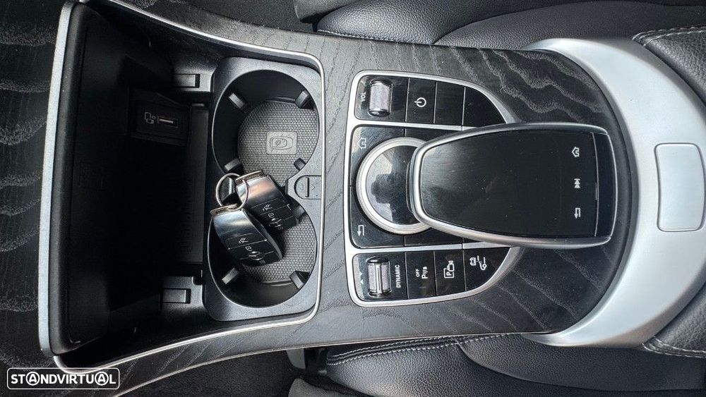 Mercedes-Benz C 300 de AMG Line - 14