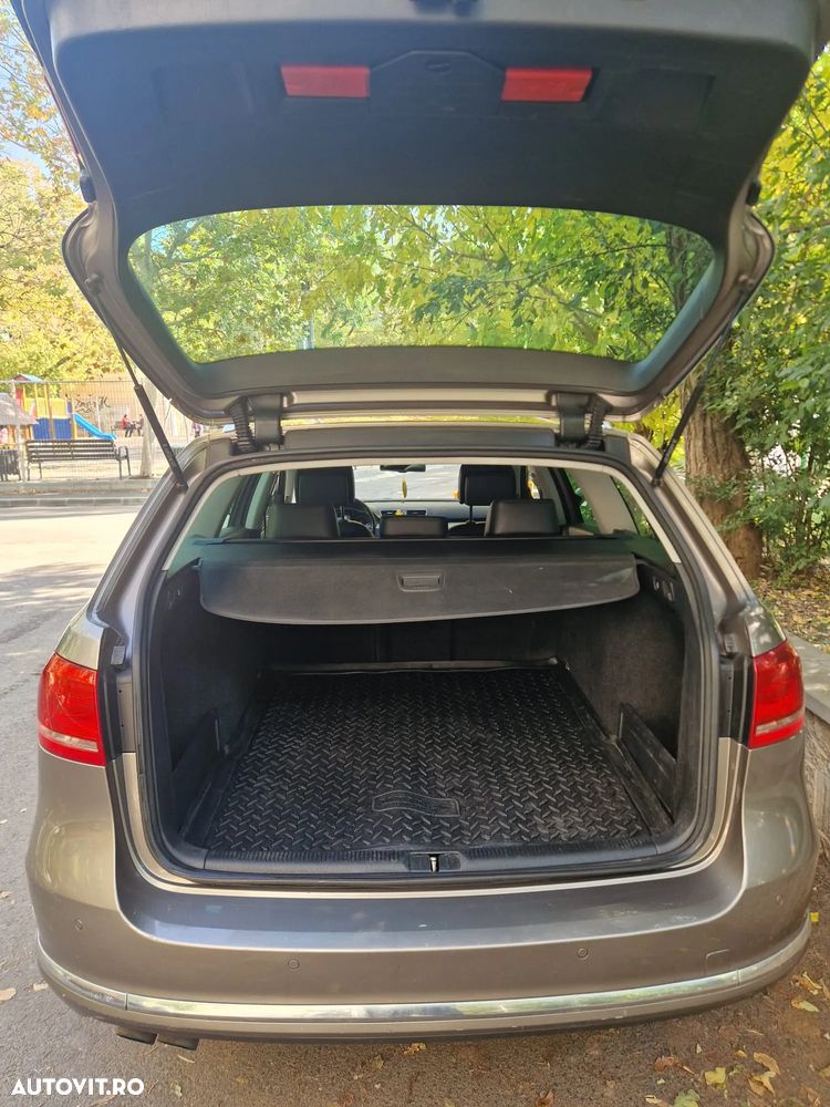 Volkswagen Passat - 10