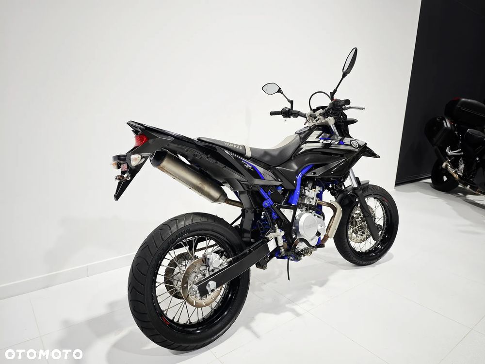 Yamaha WR - 8