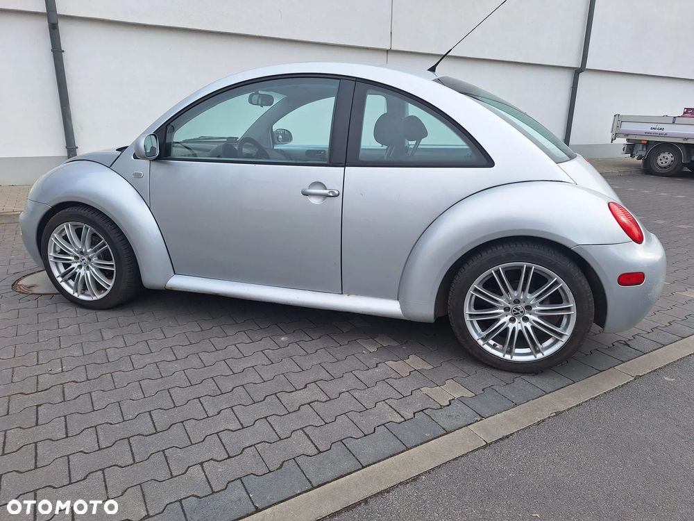 Volkswagen New Beetle 2.0 - 5