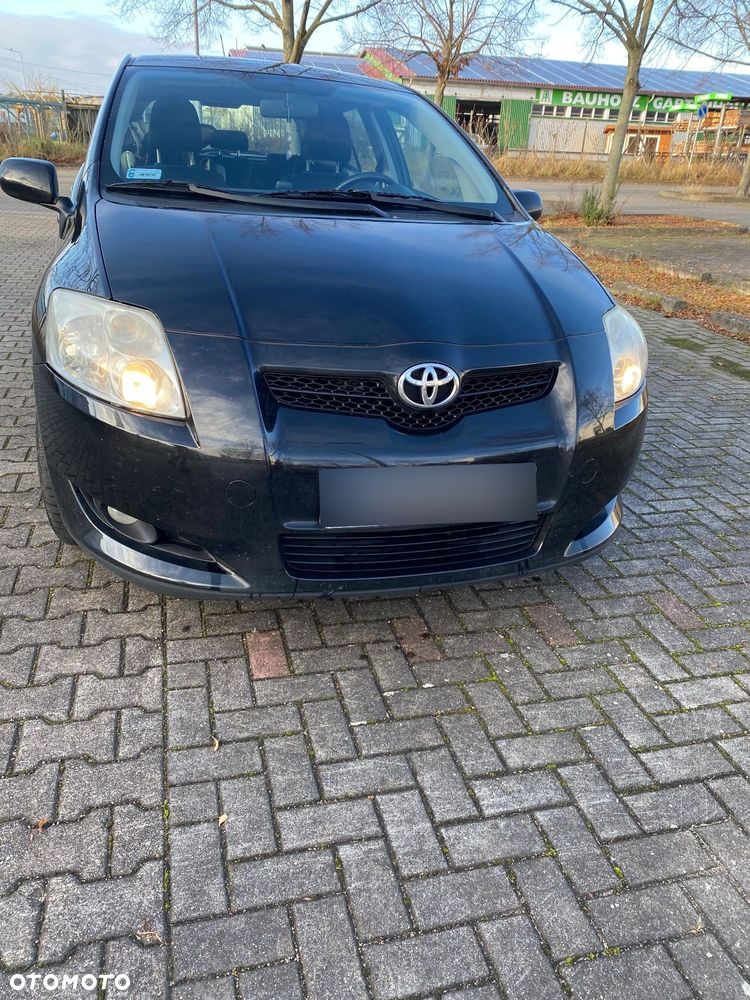 Toyota Auris 1.4 D-4D Premium - 1