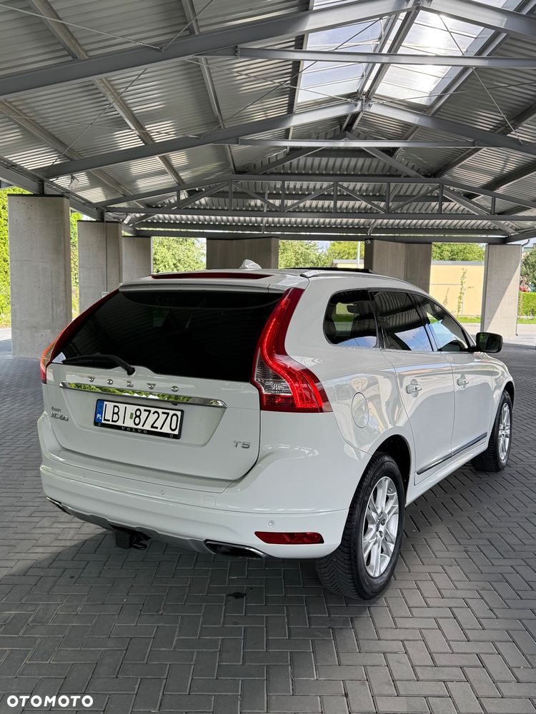 Volvo XC 60 - 6