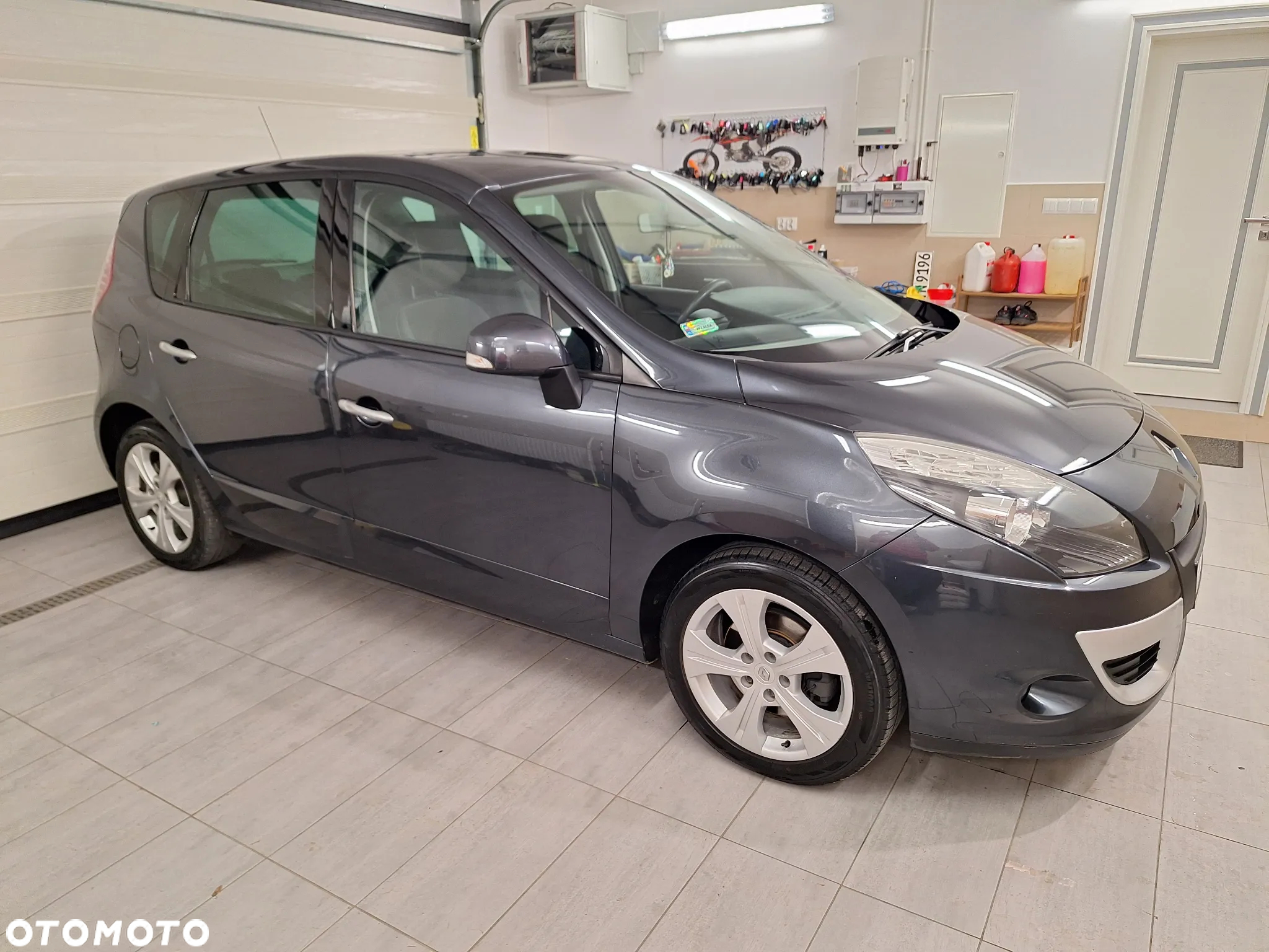 Renault Scenic 1.4 16V TCE TomTom Edition - 16