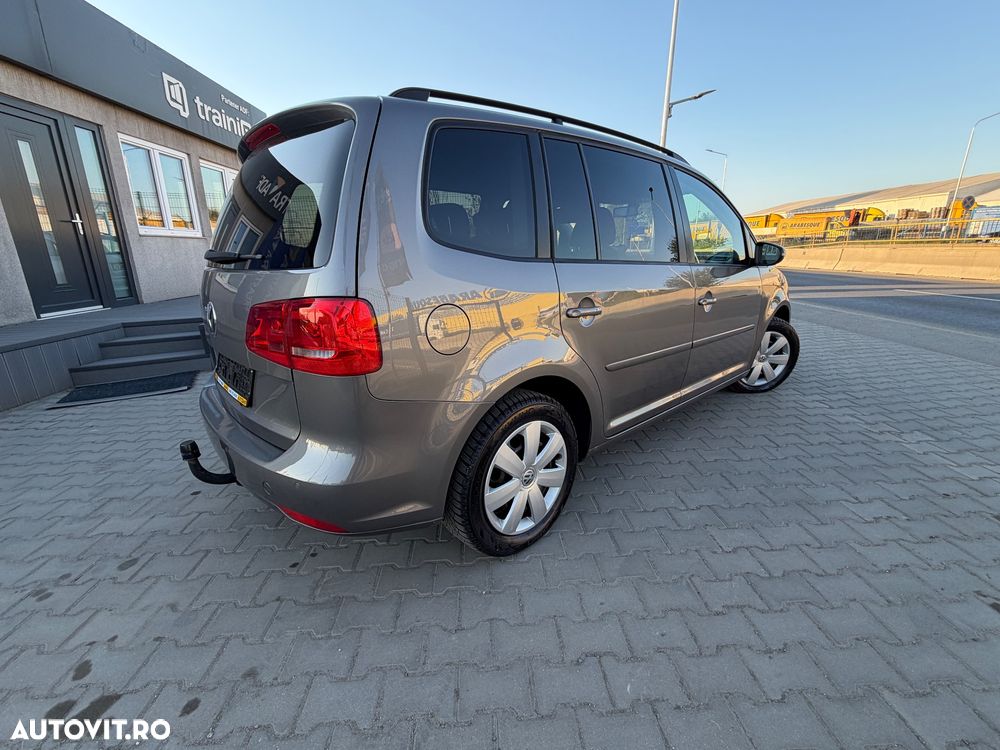 Volkswagen Touran 2.0 TDI DPF DSG Life - 4