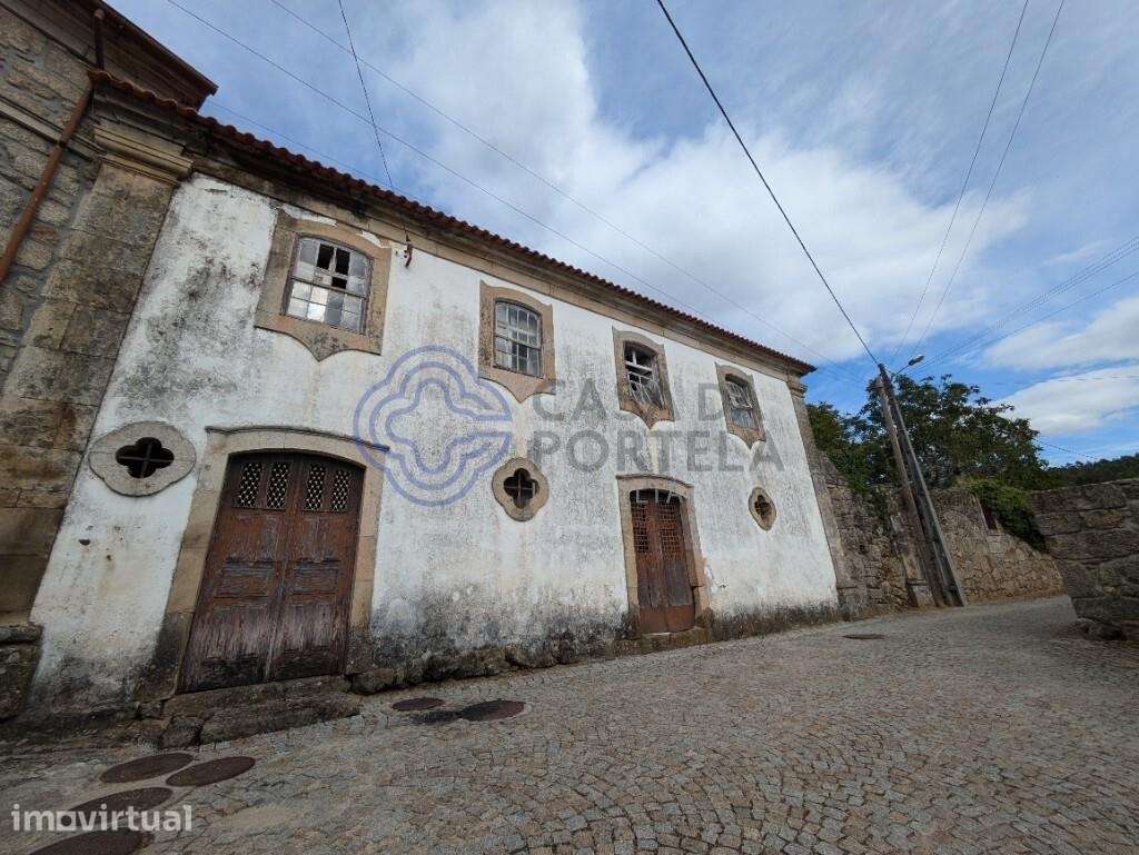 Moradia Senhorial T5+ para remodelação - Grande imagem: 2/60