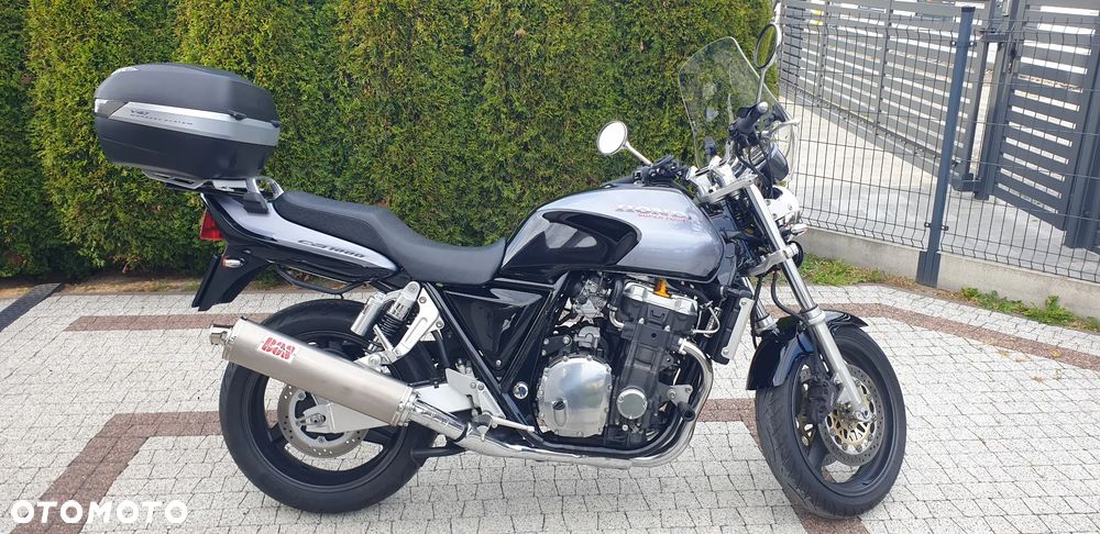 Honda CB - 1