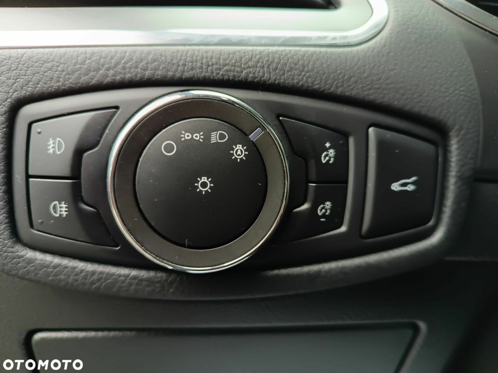 Ford S-Max - 33
