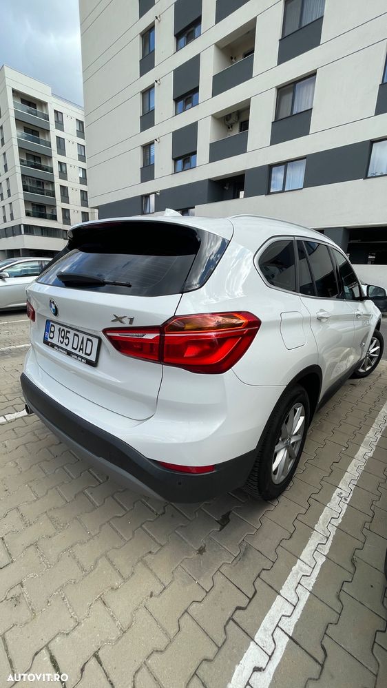 BMW X1 sDrive16d Sport Line - 4