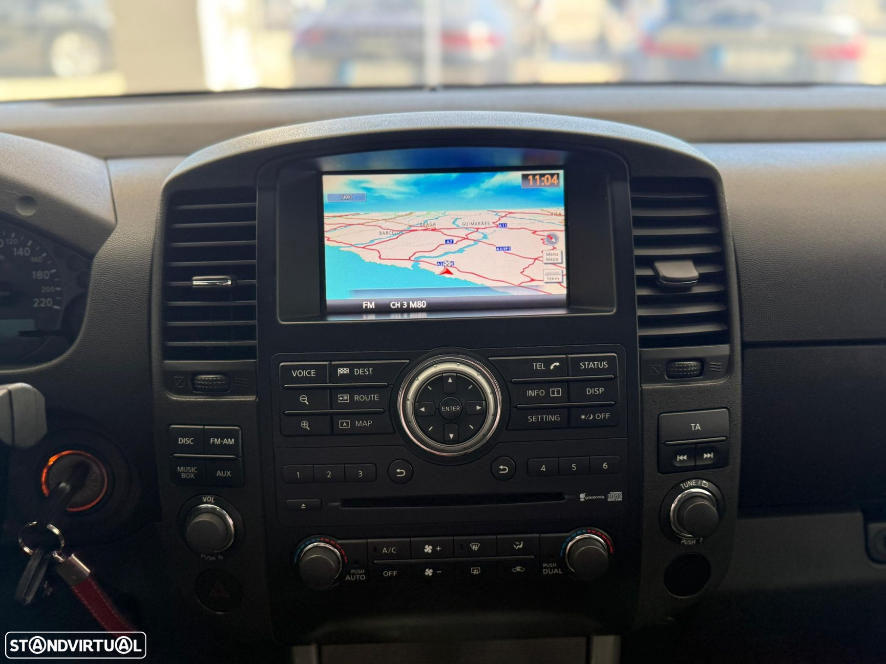 Nissan Navara 2.5 dCi CD LE Hi-Tech +P.Premium AT 4WD - 10