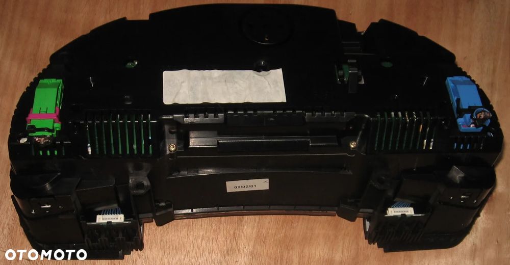 licznik AUDI A4 B6 2.0 FSI  8E0920900F 8E0920900N - 3