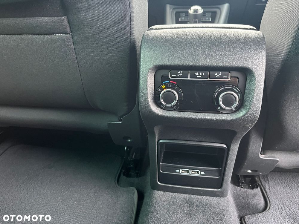 Volkswagen Sharan 2.0 TDI BMT Comfortline - 26