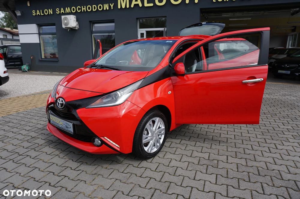 Toyota Aygo x-play Edition-S - 12