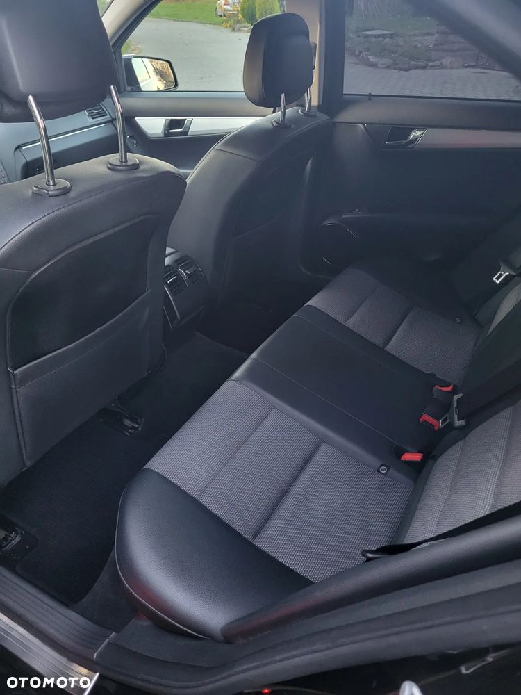 Mercedes-Benz Klasa C 200 Kompressor Avantgarde - 11