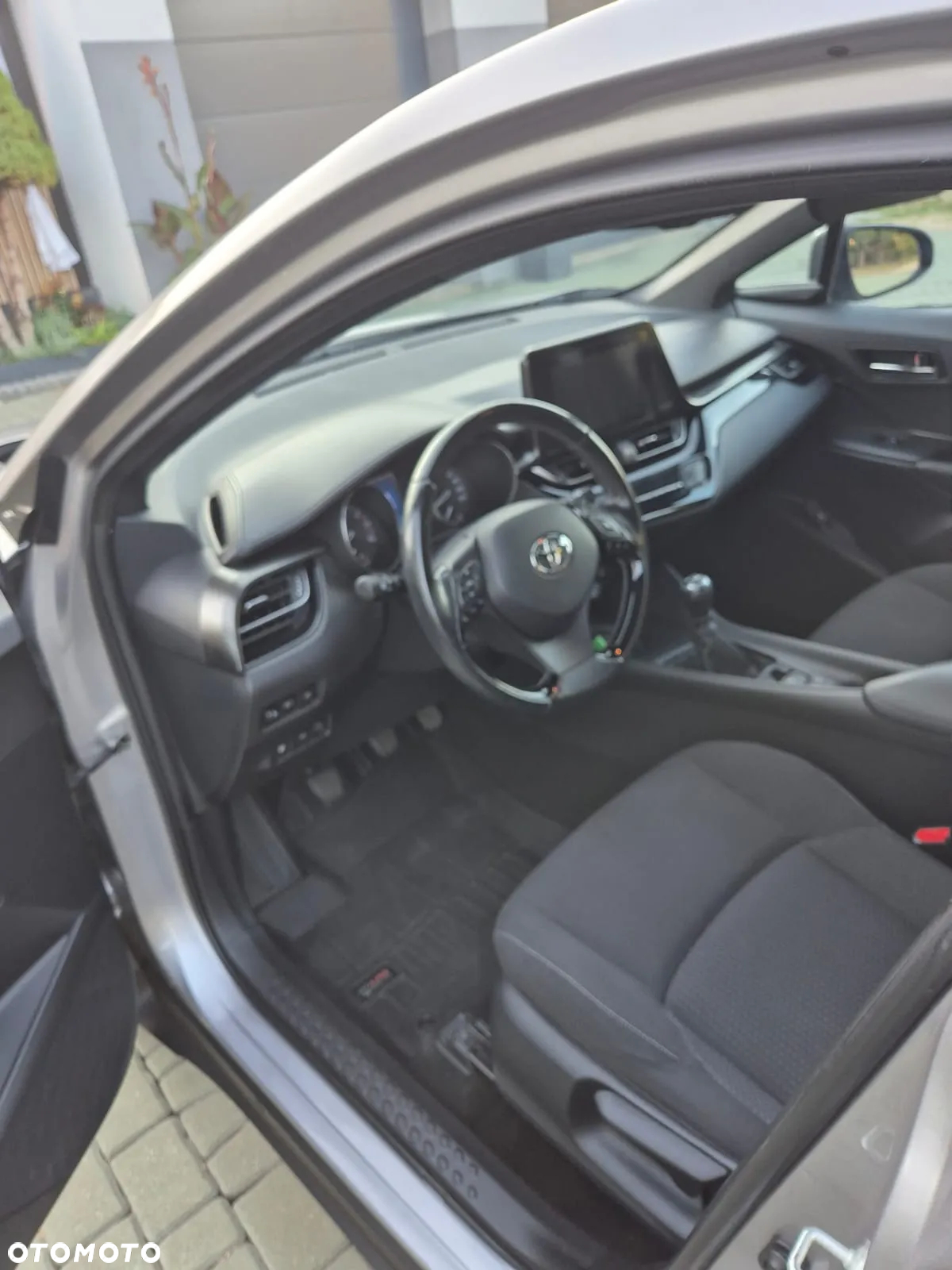Toyota C-HR 1.2 T Dynamic - 15