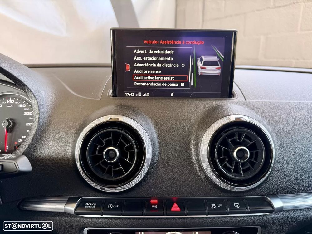 Audi A3 Sportback 2.0 TDI S tronic S line Sport Pack - 16