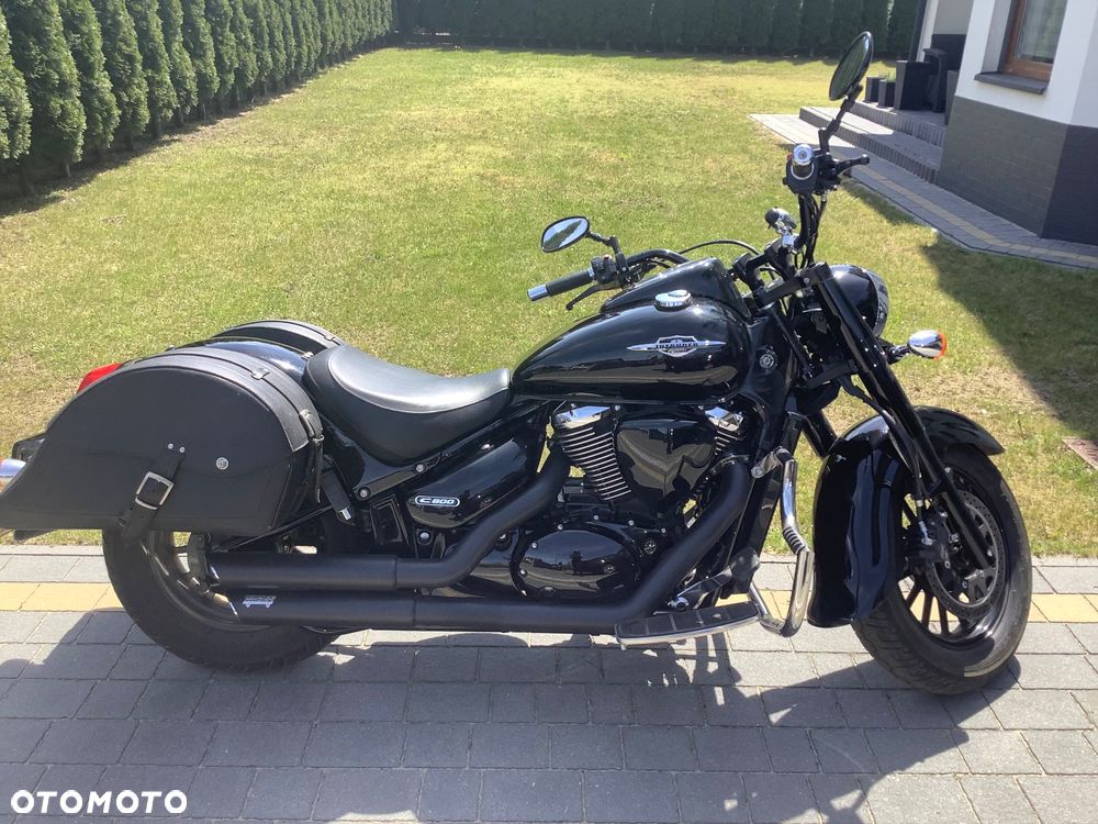 Suzuki Intruder - 2