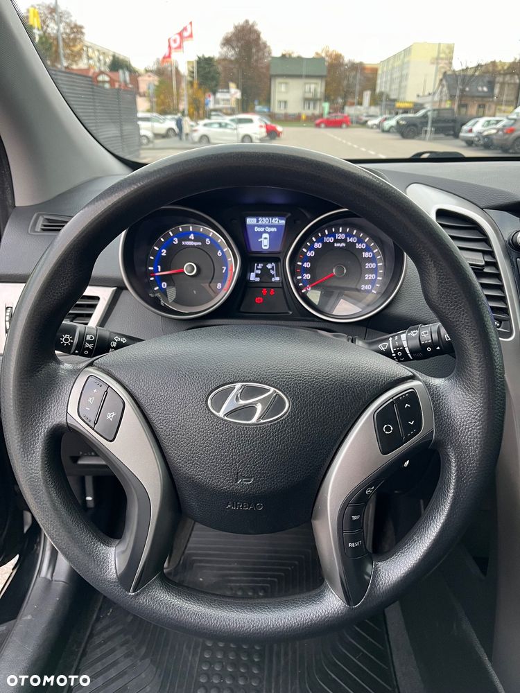 Hyundai i30 1.4 Comfort - 13