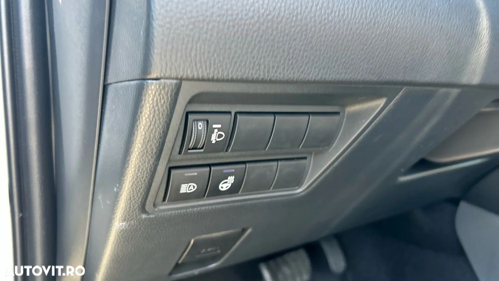 Toyota Yaris 1.5 VVT-i HSD Dynamic - 12