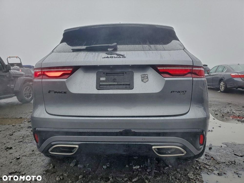 Jaguar F-Pace - 6